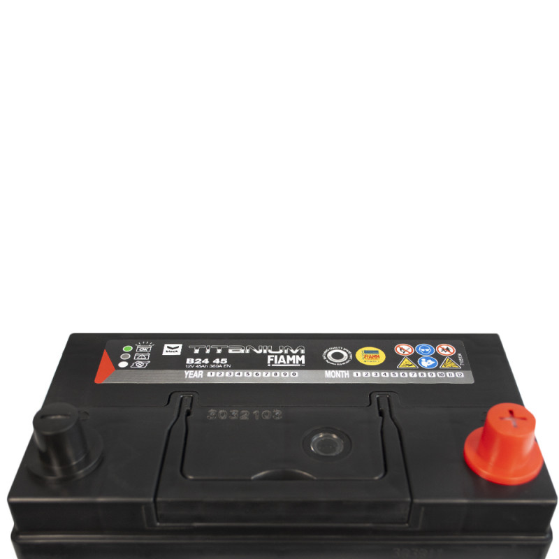 FIAMM Titanium Black Asia  45Аh 360А R+ (B24)